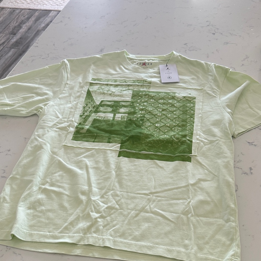 Nike Union Jordan Mint Green Graphic Tee men’s large